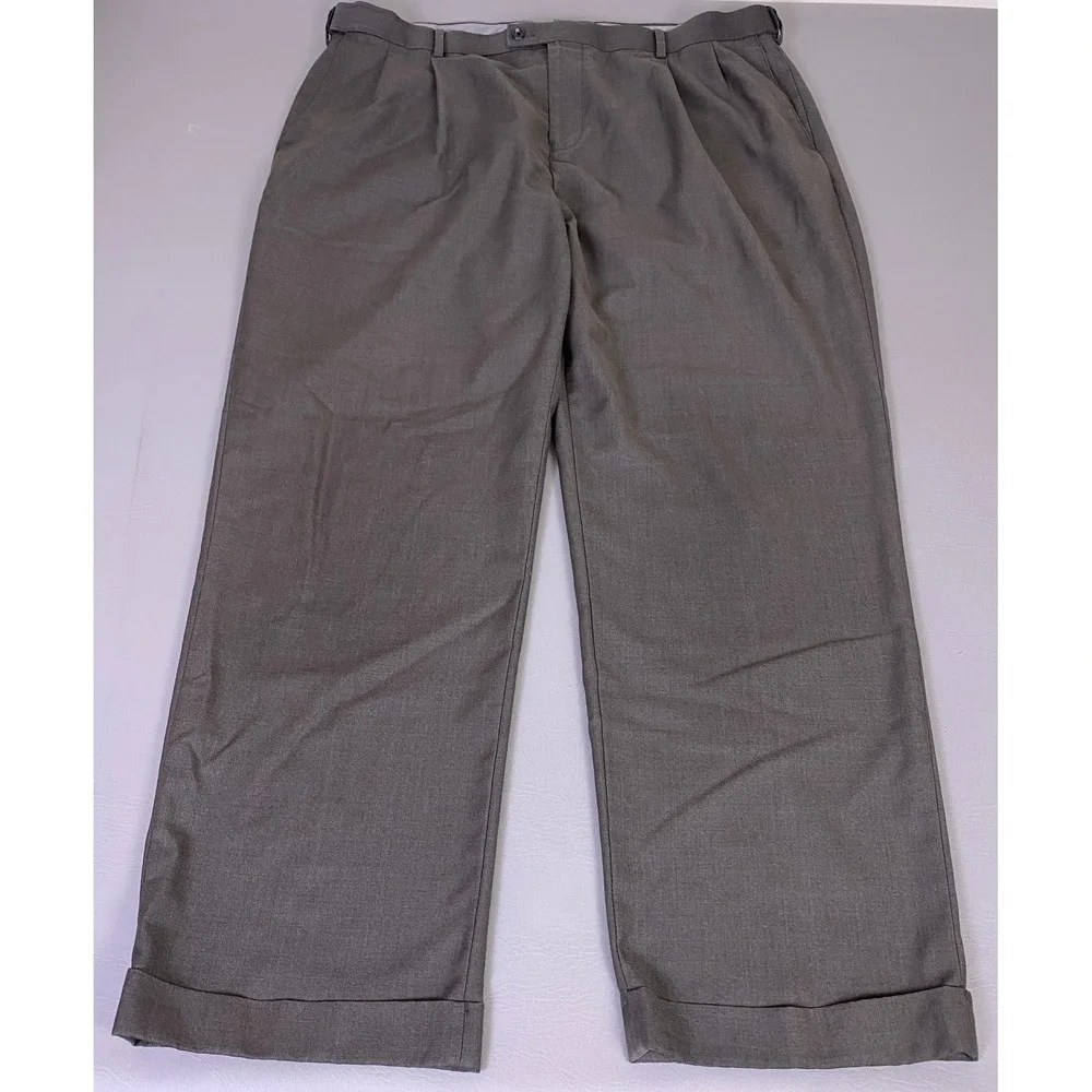 Croft‎ & Barrow Dress Pants Men's Size 42x32 Brown Pleated Cuffed Business